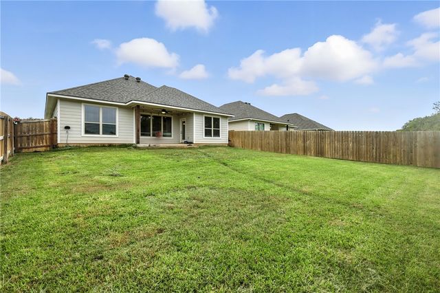 2862 Messenger Way, Bryan, TX 77803