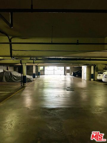 4255 W 5th Street 209, Los Angeles, CA 90020