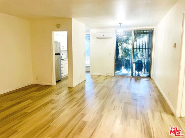 4255 W 5th Street 209, Los Angeles, CA 90020