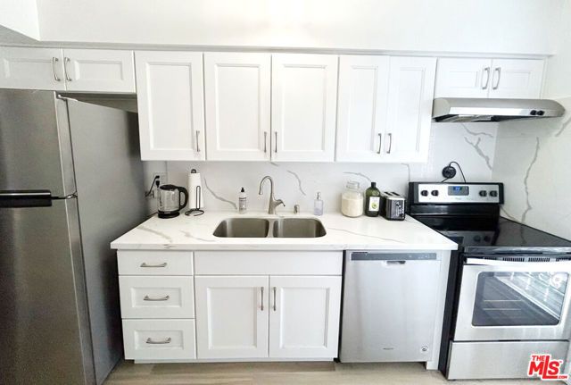 4255 W 5th Street 209, Los Angeles, CA 90020