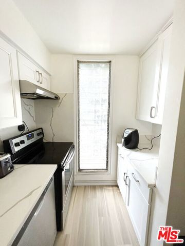 4255 W 5th Street 209, Los Angeles, CA 90020