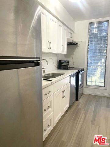 4255 W 5th Street 209, Los Angeles, CA 90020