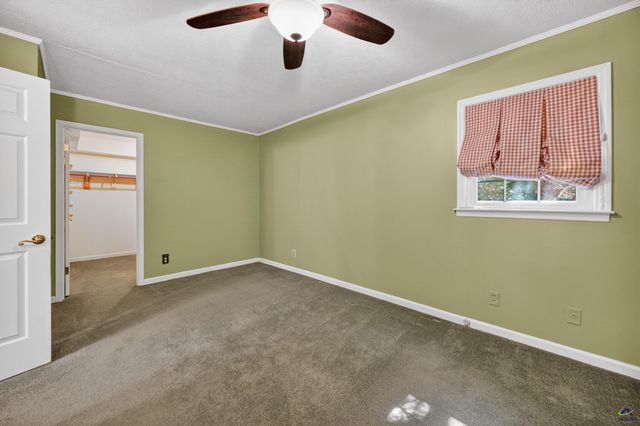 3021 Clairmont Avenue, Macon, GA 31204