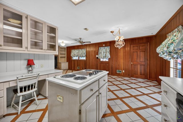 3021 Clairmont Avenue, Macon, GA 31204