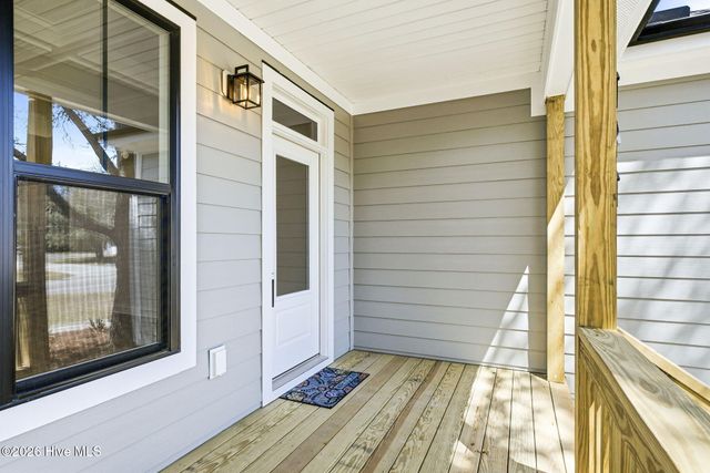 141 NE 39th Street, Oak Island, NC 28465