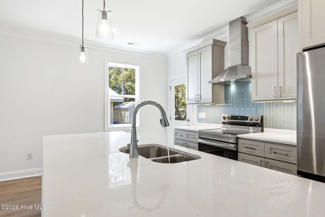 141 NE 39th Street, Oak Island, NC 28465