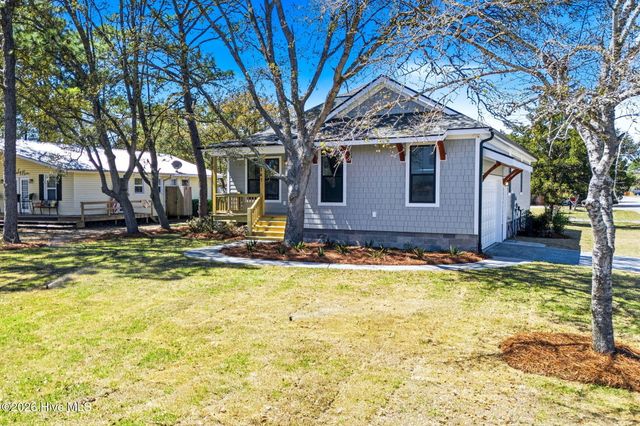141 NE 39th Street, Oak Island, NC 28465