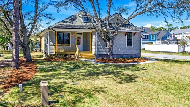 141 NE 39th Street, Oak Island, NC 28465