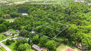 8503 Tuckalake Drive, Charlotte, NC 28215