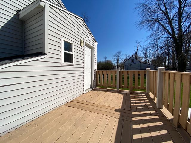624 Pleasant Avenue, Michigan City, IN 46360