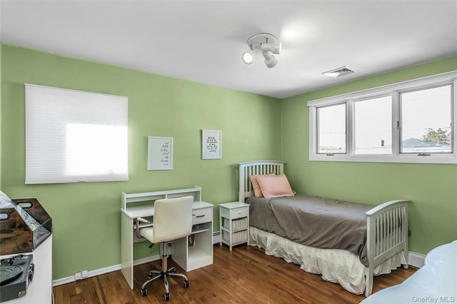 2066 Holland Way, Merrick, NY 11566