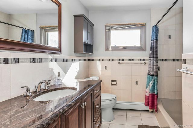 2066 Holland Way, Merrick, NY 11566