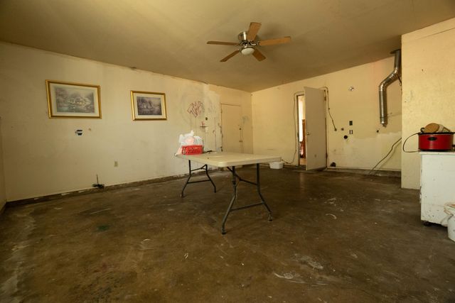 1521 W Juliet Avenue, Tulare, CA 93274