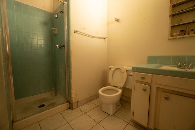 1521 W Juliet Avenue, Tulare, CA 93274