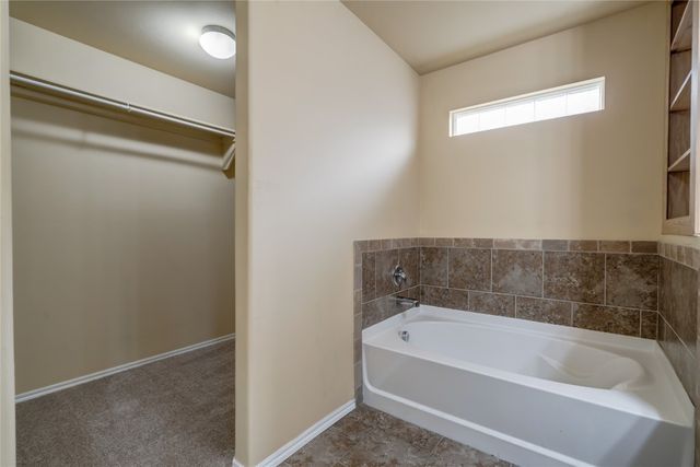 11516 SW 24th Street, Yukon, OK 73099