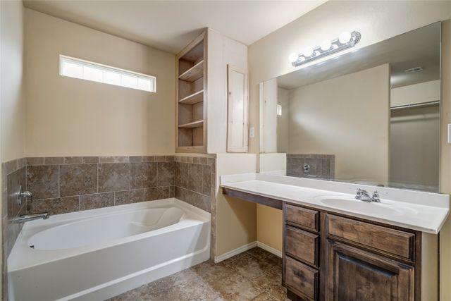 11516 SW 24th Street, Yukon, OK 73099