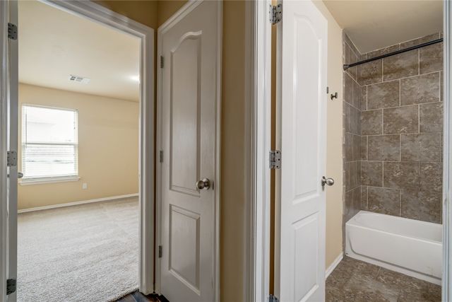 11516 SW 24th Street, Yukon, OK 73099