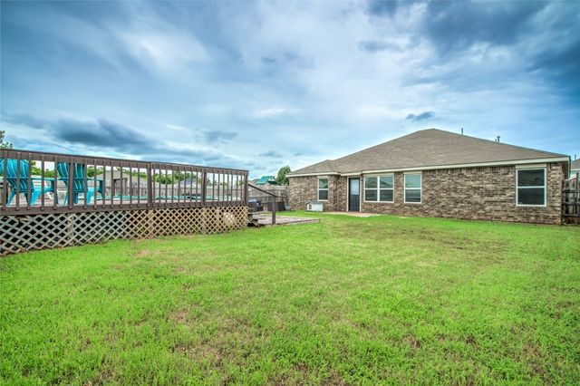 11516 SW 24th Street, Yukon, OK 73099
