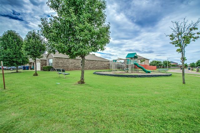 11516 SW 24th Street, Yukon, OK 73099