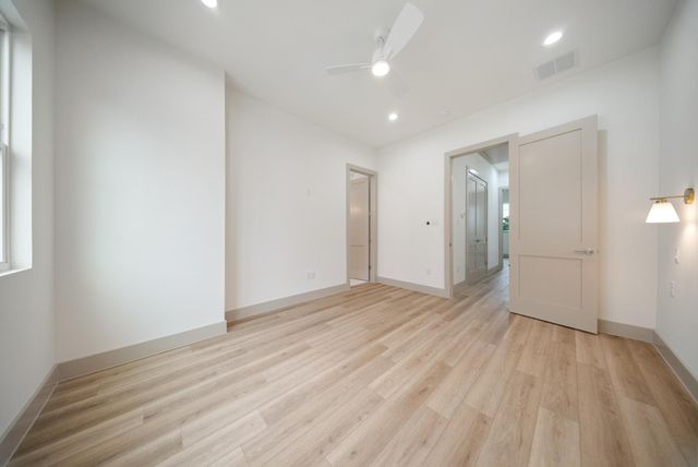 1124 Weiss Street, Houston, TX 77009