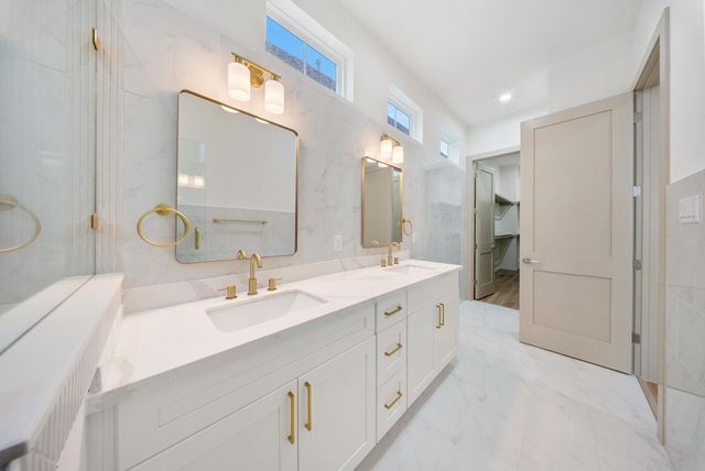 1124 Weiss Street, Houston, TX 77009