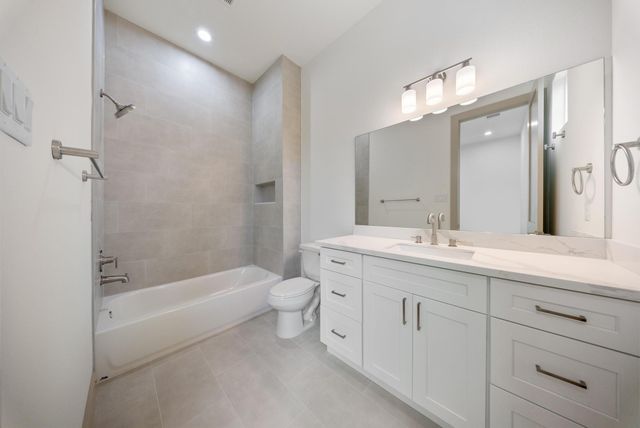 1124 Weiss Street, Houston, TX 77009