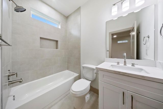 1124 Weiss Street, Houston, TX 77009