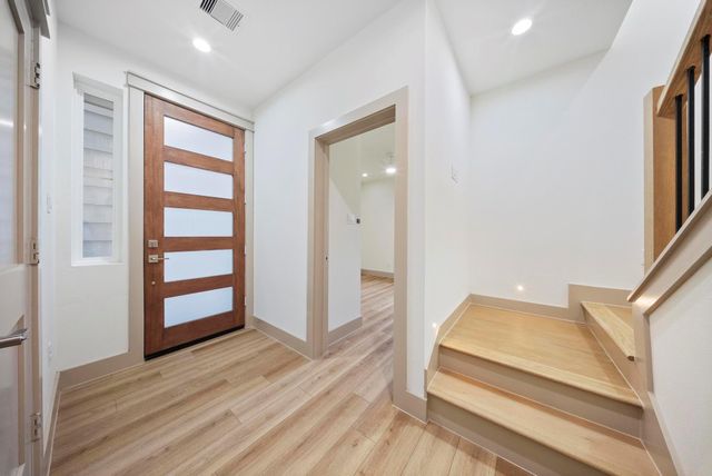 1124 Weiss Street, Houston, TX 77009