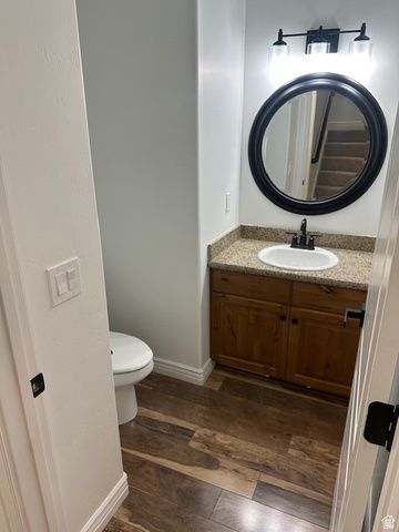 387 E VILLA CT, Midvale, UT 84047