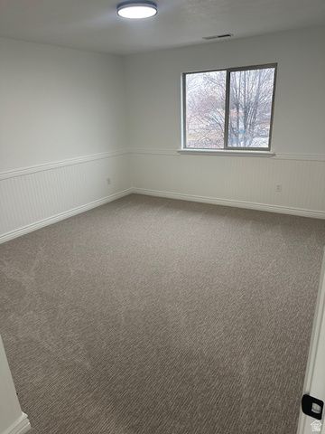 387 E VILLA CT, Midvale, UT 84047