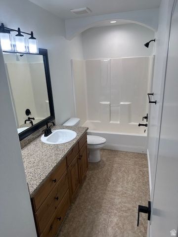 387 E VILLA CT, Midvale, UT 84047