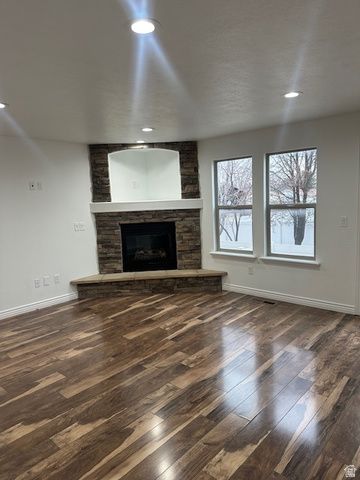 387 E VILLA CT, Midvale, UT 84047