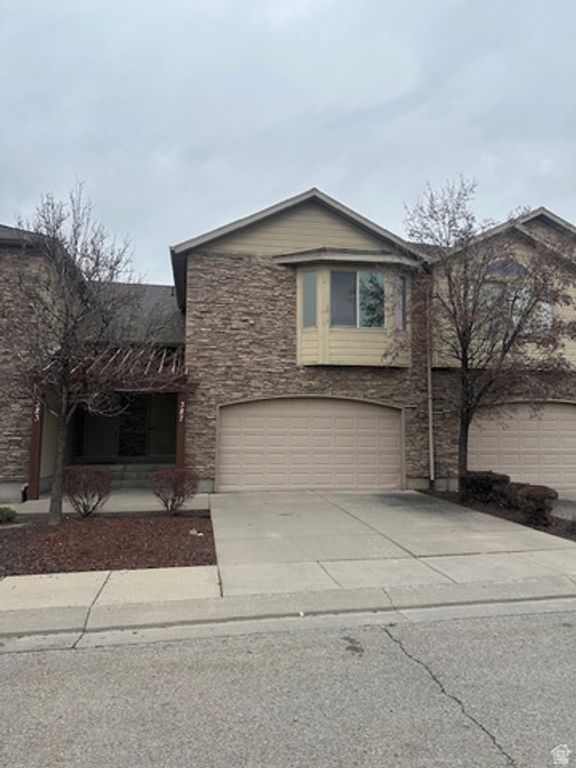 387 E VILLA CT, Midvale, UT 84047