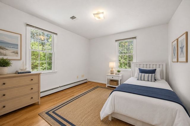 8 Johnson Dr, Lakeville, MA 02347
