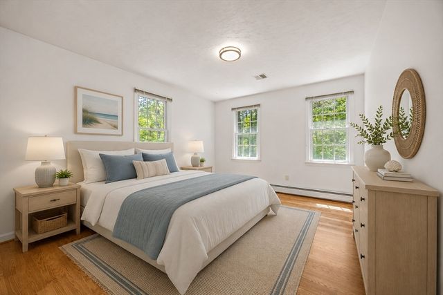 8 Johnson Dr, Lakeville, MA 02347