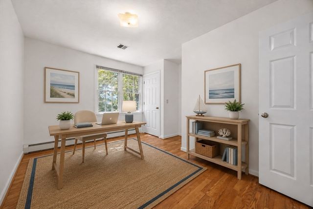 8 Johnson Dr, Lakeville, MA 02347