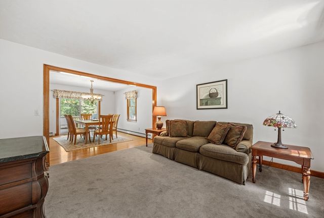 8 Johnson Dr, Lakeville, MA 02347