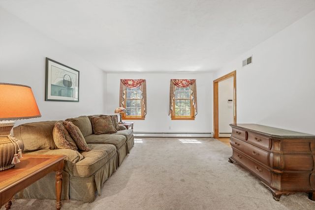 8 Johnson Dr, Lakeville, MA 02347