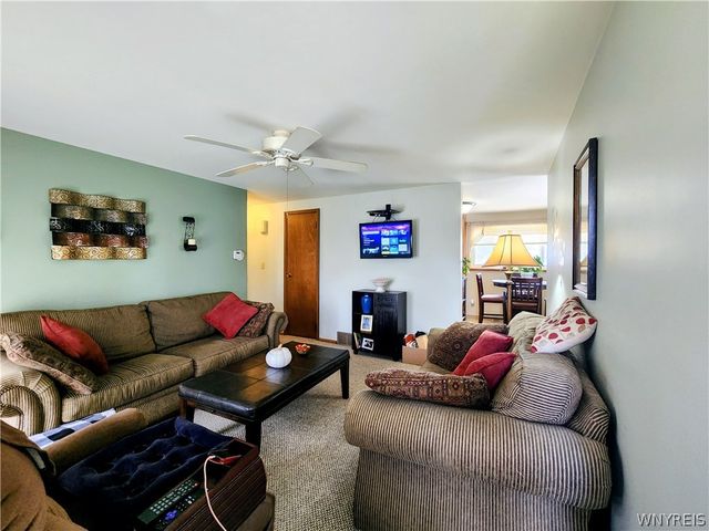 69 Azalea Drive, West Seneca, NY 14224