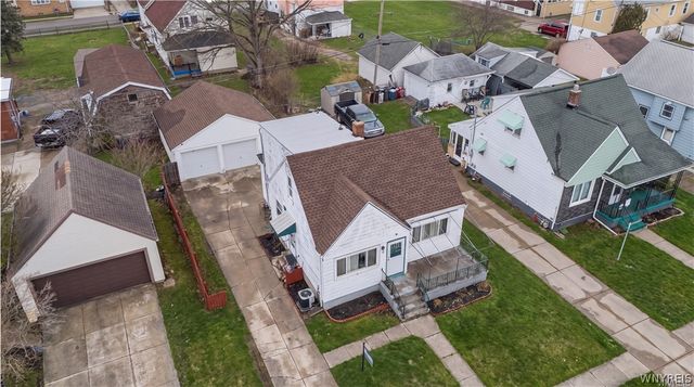 12 Leonard Post Drive, Cheektowaga, NY 14211