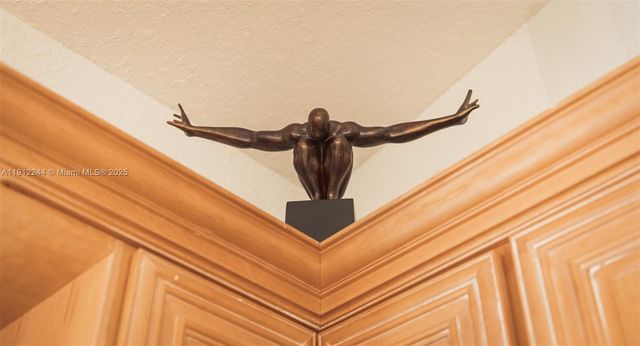 302 Balboa St 0, Hollywood, FL 33019