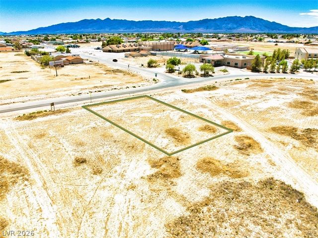 1000 East Honeysuckle Street, Pahrump, NV 89048