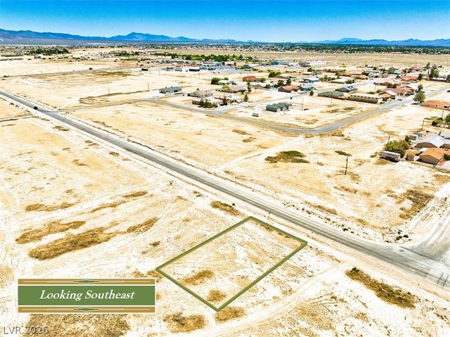1000 East Honeysuckle Street, Pahrump, NV 89048