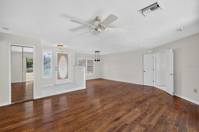 2085 SUSSEX DRIVE, Mount Dora, FL 32757