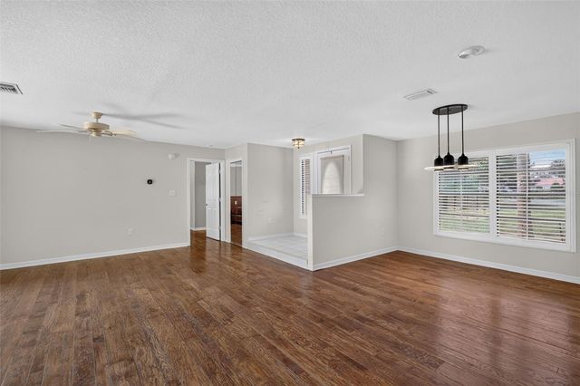 2085 SUSSEX DRIVE, Mount Dora, FL 32757