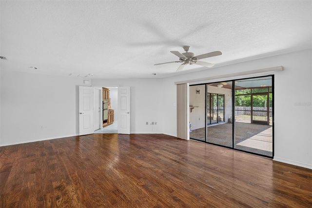 2085 SUSSEX DRIVE, Mount Dora, FL 32757