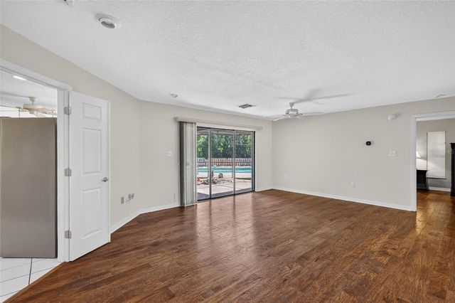 2085 SUSSEX DRIVE, Mount Dora, FL 32757