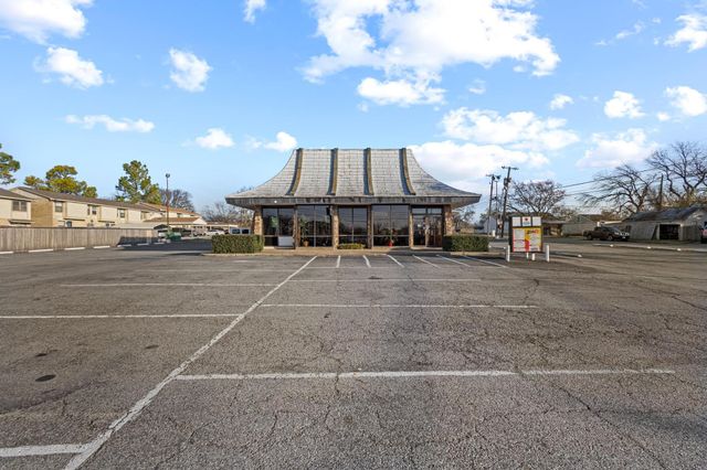 1901 W Morton Street, Denison, TX 75020