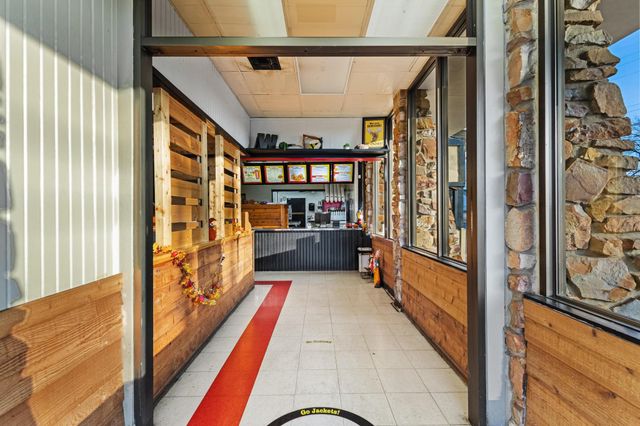 1901 W Morton Street, Denison, TX 75020