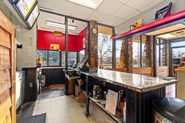 1901 W Morton Street, Denison, TX 75020